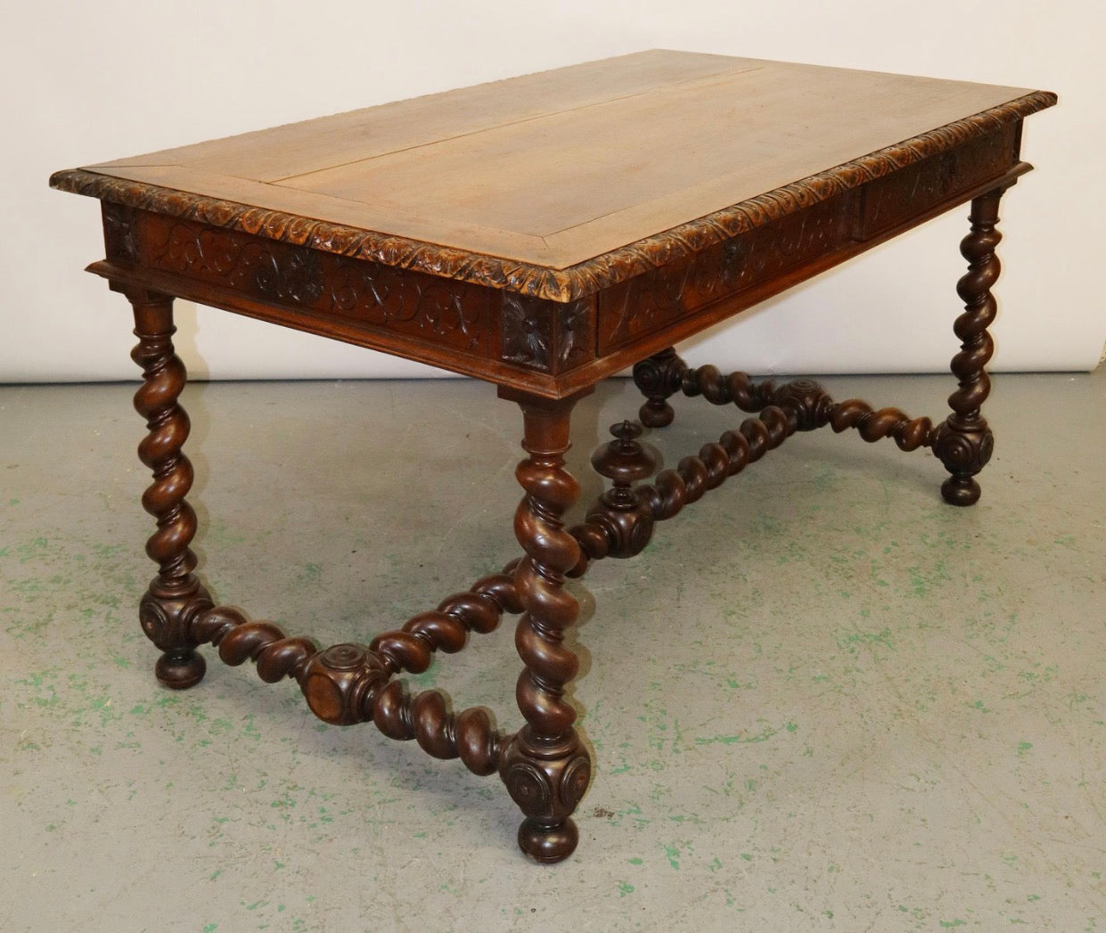 French XIII Bureau Plat (desk)