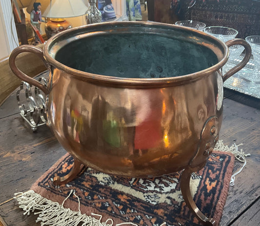 Copper Pot/3 Legs